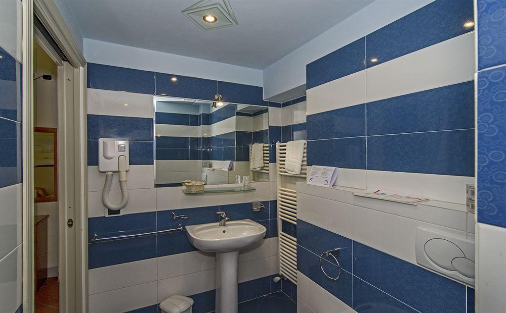 Dimora Dei Guelfi Luxury Rooms Lucca Exterior photo