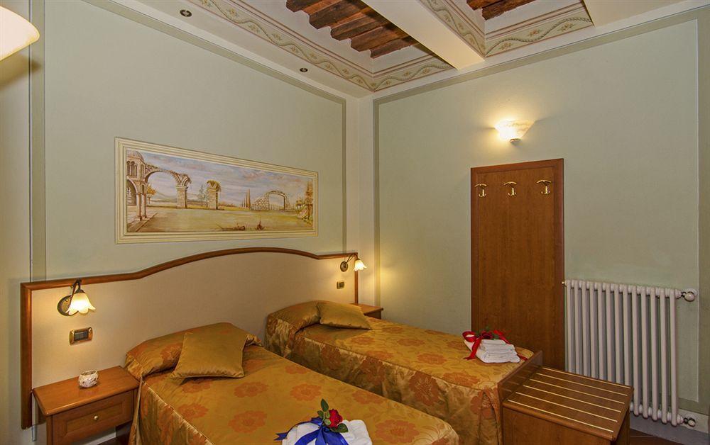 Dimora Dei Guelfi Luxury Rooms Lucca Exterior photo