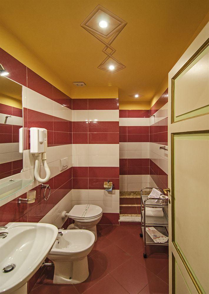 Dimora Dei Guelfi Luxury Rooms Lucca Exterior photo