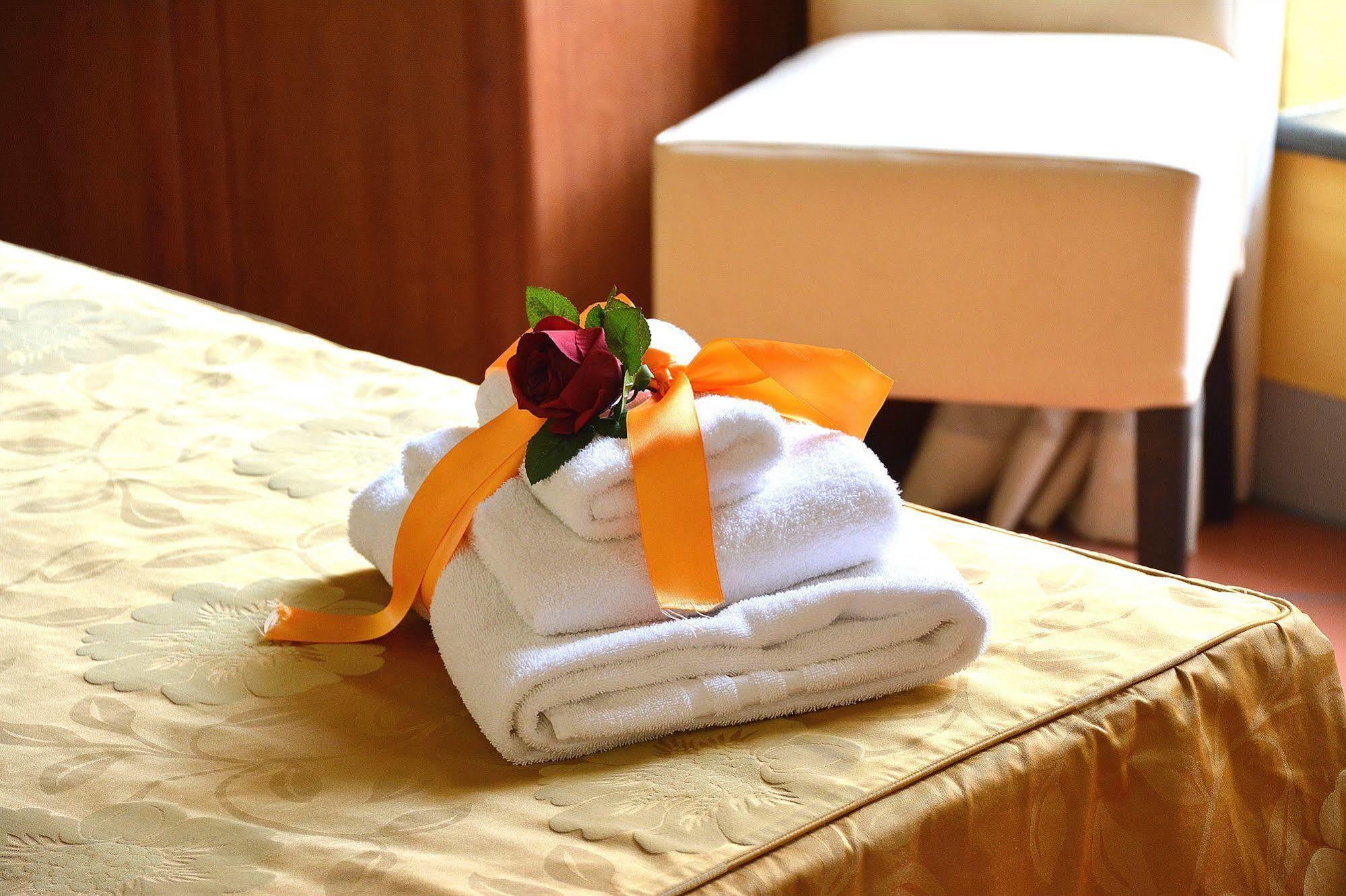 Dimora Dei Guelfi Luxury Rooms Lucca Exterior photo