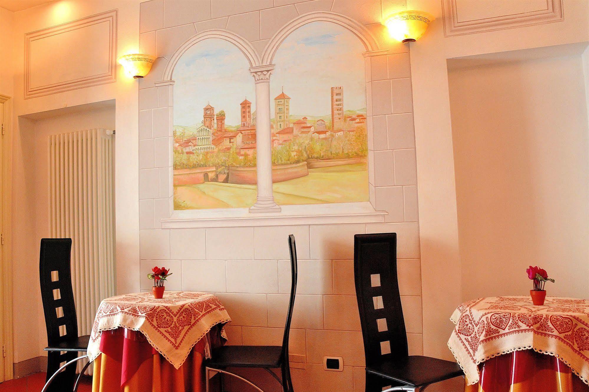 Dimora Dei Guelfi Luxury Rooms Lucca Exterior photo
