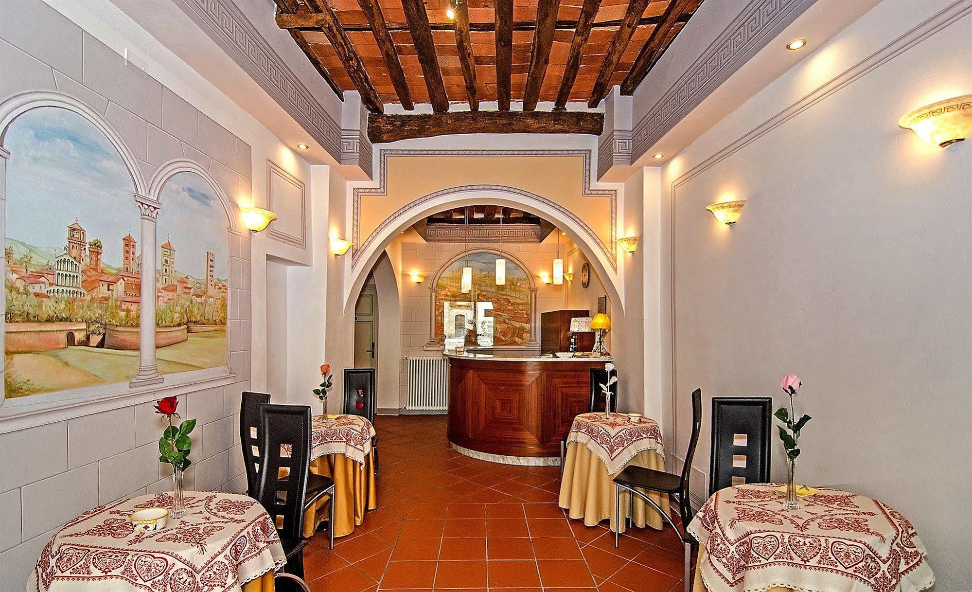 Dimora Dei Guelfi Luxury Rooms Lucca Exterior photo