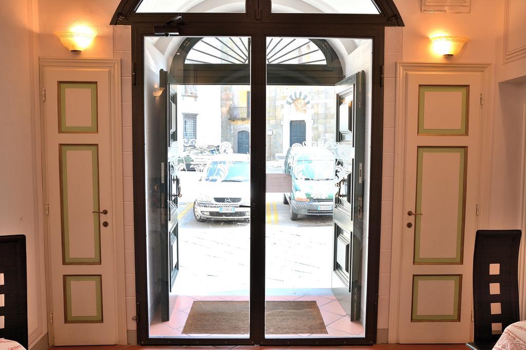 Dimora Dei Guelfi Luxury Rooms Lucca Exterior photo
